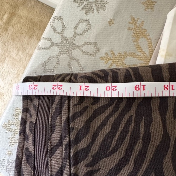 White House Black Market Women's Outline Zebra Chocolate Snap Jacket 12P - Picture 11 of 13